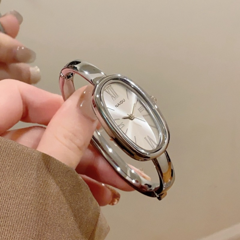 Zegarek damski kwarcowy z owal – Luxury Watch Index recenzja i cena