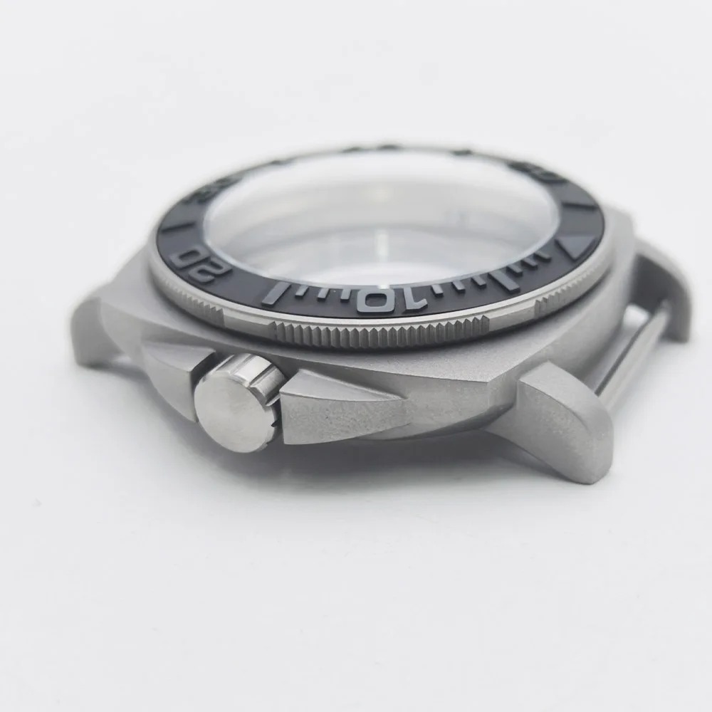 Kwadratowa koperta zegarka do  – Bronze Case Watch recenzja i cena