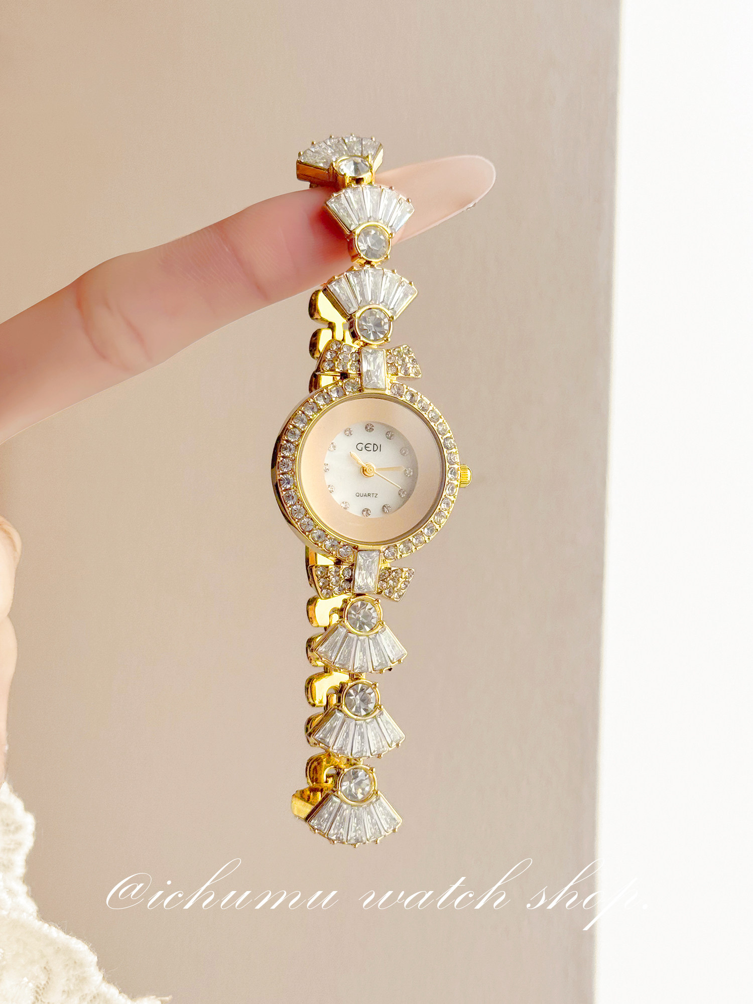 Zegarek damski Mermaid, lekki  – Luxury Watch & Jewellery recenzja i cena